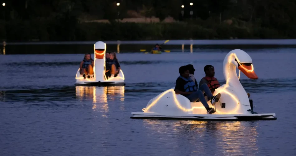  A Guide to Lake Eola Park: The Heart of Downtown Orlando