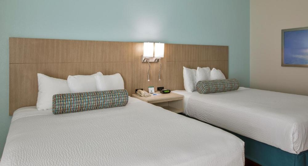 Galleria Palms Hotel To Disney World Double Room Desk Flat-Screen TV