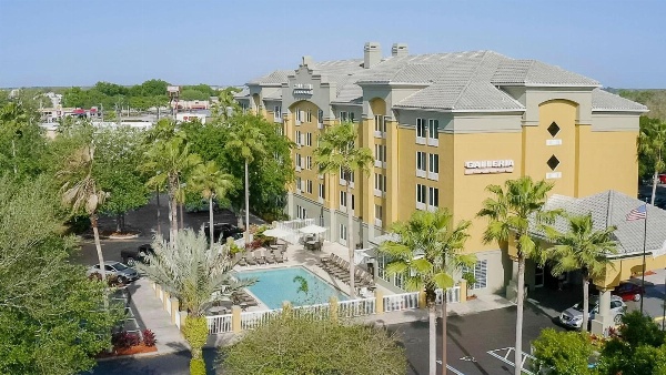 The Galleria Palms Exterior